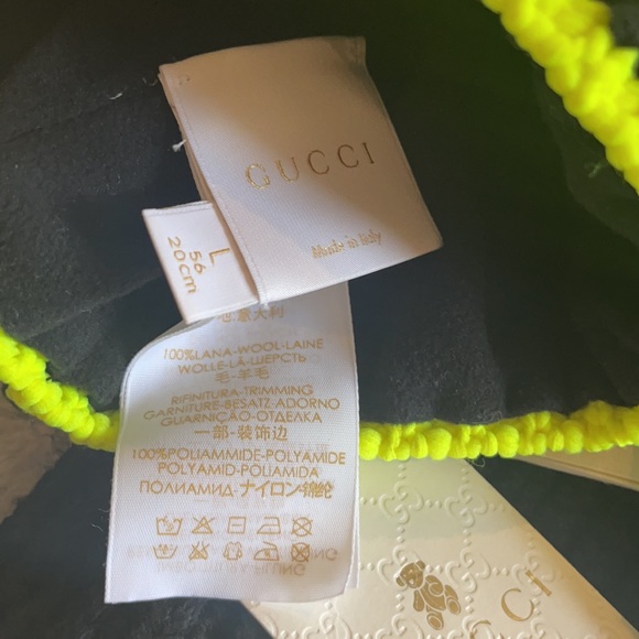 💯 Authentic Gucci kids set “ hat and Scarf “ - Picture 3 of 3
